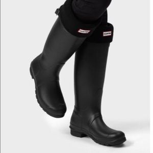 Tall Black Hunter Rain Boots with sock inserts!